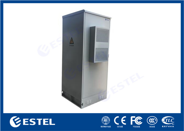 PG Gland Cable Inlet Outdoor Telecom Cabinet With Air Conditioner Front Door Maintenance